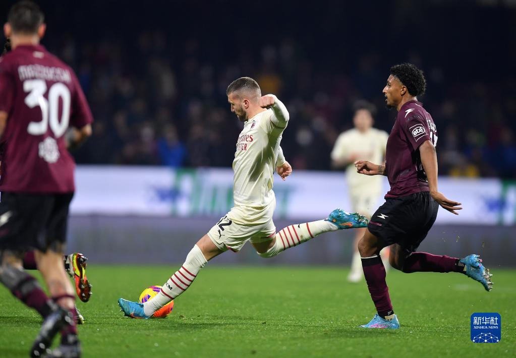  萨勒尼塔纳绝境逢生南部球队展现顽强斗志